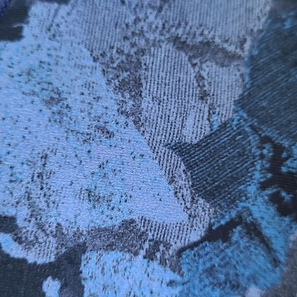 LIKE NEW LULULEMON SPEED UP TIGHT LUXTREME BLUE FLORAL CAMO LEGGINGS 4 - Picture 7 of 7